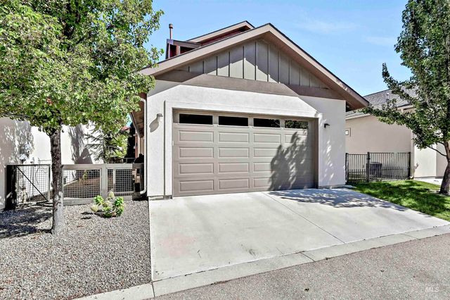 1331 E Lone Creek Dr., Eagle, ID 83616