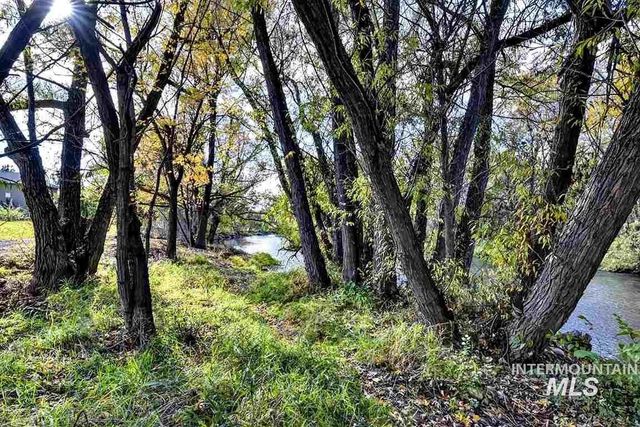 1331 E Lone Creek Dr., Eagle, ID 83616