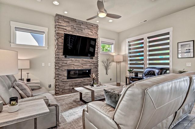1331 E Lone Creek Dr., Eagle, ID 83616