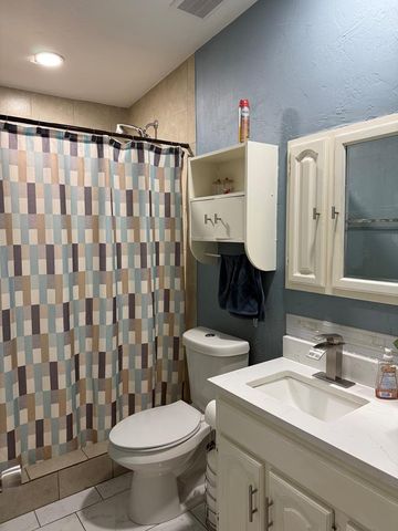 312 SW 7th St, Andrews, TX 79714