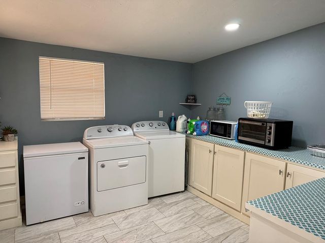 312 SW 7th St, Andrews, TX 79714