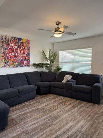 312 SW 7th St, Andrews, TX 79714