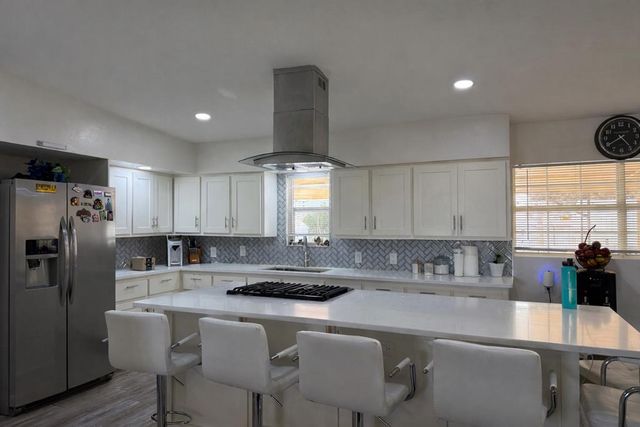 312 SW 7th St, Andrews, TX 79714