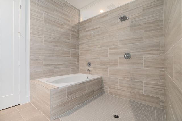 5857 E Post Oak Lane, Houston, TX 77055