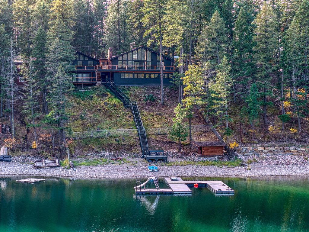 241 Lake Blaine Drive, Kalispell, MT 59901