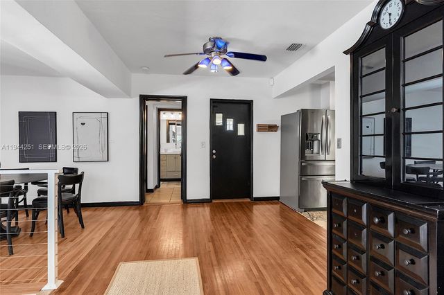 660 NE 121st St, Biscayne Park, FL 33161