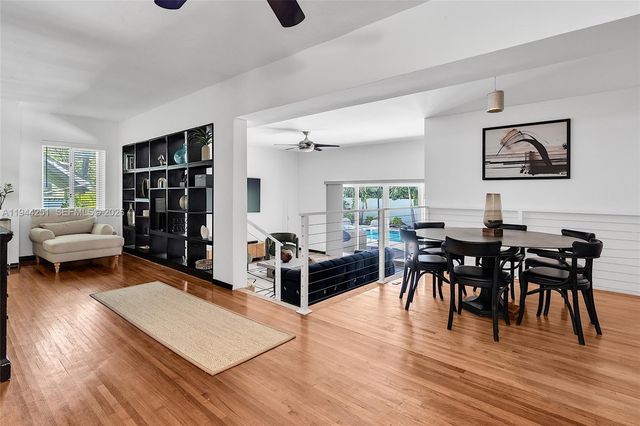 660 NE 121st St, Biscayne Park, FL 33161