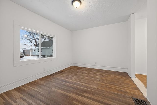 24 Bloomfield Place, Rochester, NY 14620