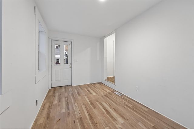 24 Bloomfield Place, Rochester, NY 14620