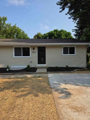 5804 Sauk Lane, Mcfarland, WI 53558