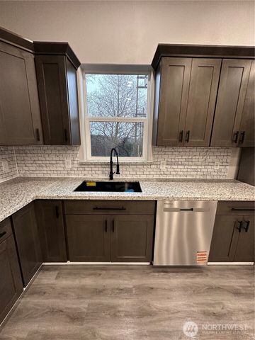 430 E Curtis, Aberdeen, WA 98520