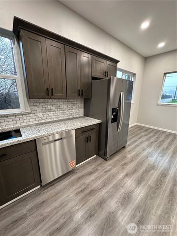 430 E Curtis, Aberdeen, WA 98520