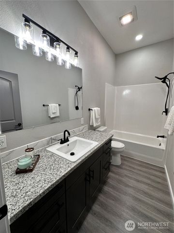 430 E Curtis, Aberdeen, WA 98520