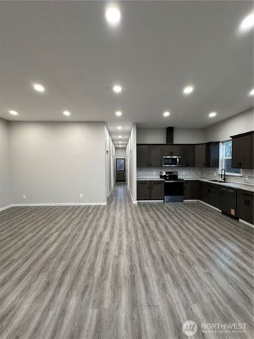 430 E Curtis, Aberdeen, WA 98520