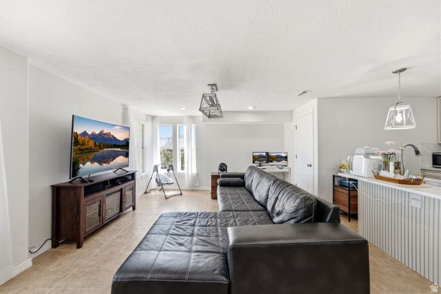 4691 E DECRESCENDO DR, Eagle Mountain, UT 84005
