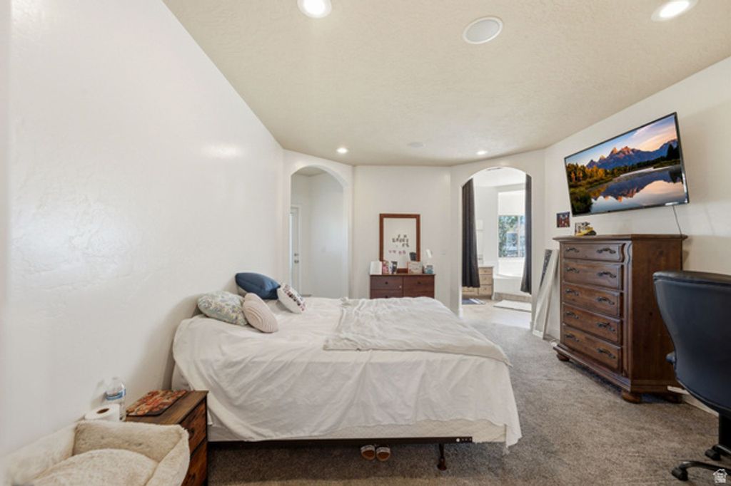 Image 14 of property listing at 4691 E DECRESCENDO DR, Eagle Mountain, UT 84005