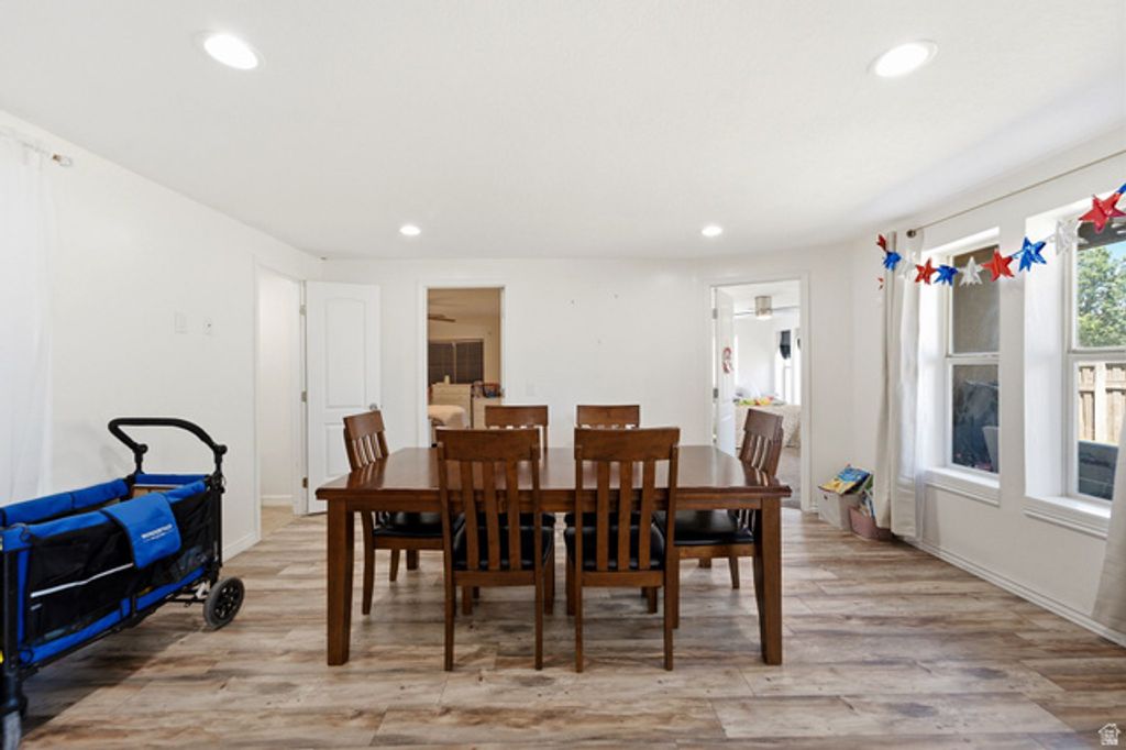Image 45 of property listing at 4691 E DECRESCENDO DR, Eagle Mountain, UT 84005