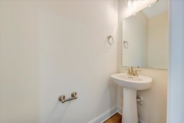 203 WEXFORD ST, Staunton, VA 24401