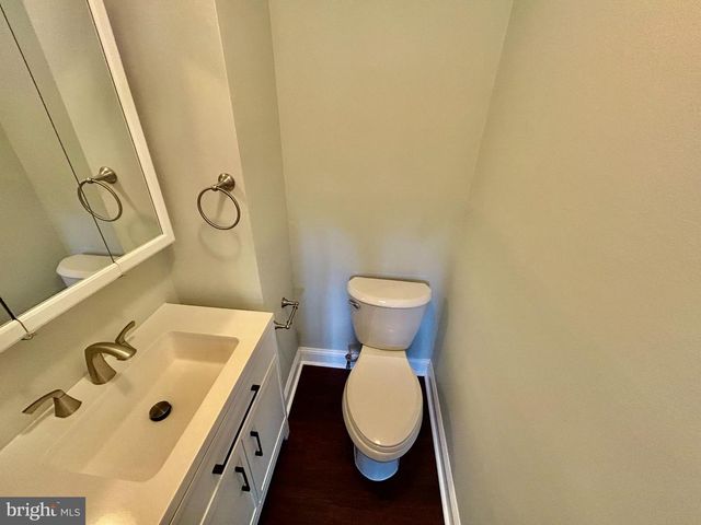 318 UNIVERSITY AVE, Pemberton, NJ 08068
