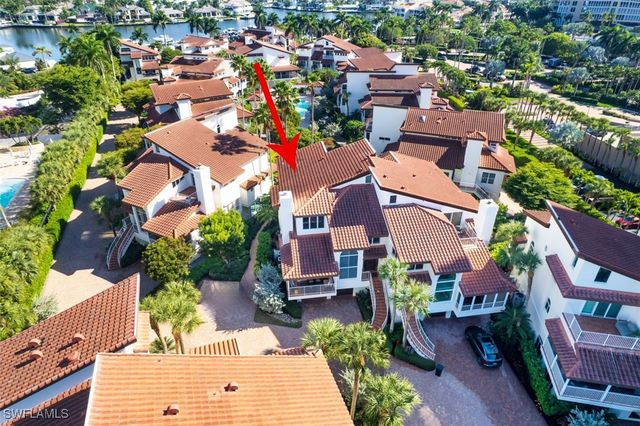 4717 Villa Mare LN 26-15, Naples, FL 34103