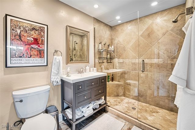 4717 Villa Mare LN 26-15, Naples, FL 34103