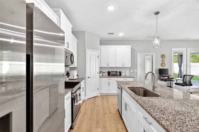 14055 SW 30TH TERRACE ROAD, Ocala, FL 34473