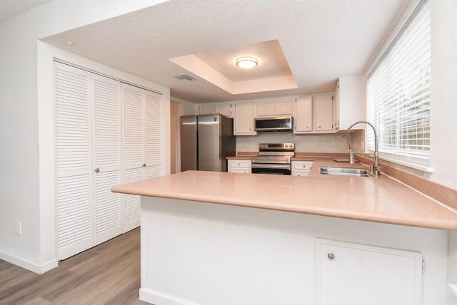 7814 Candlegreen Lane, Houston, TX 77071