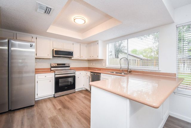 7814 Candlegreen Lane, Houston, TX 77071