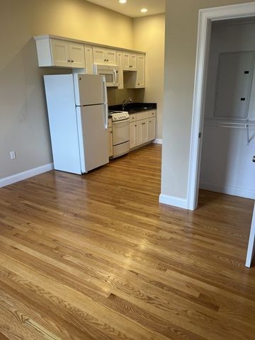 60 Pearl Street 304, Braintree, MA 02184