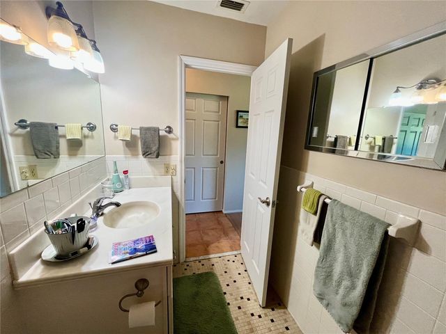 2410 FRANCISCAN DRIVE 12, Clearwater, FL 33763