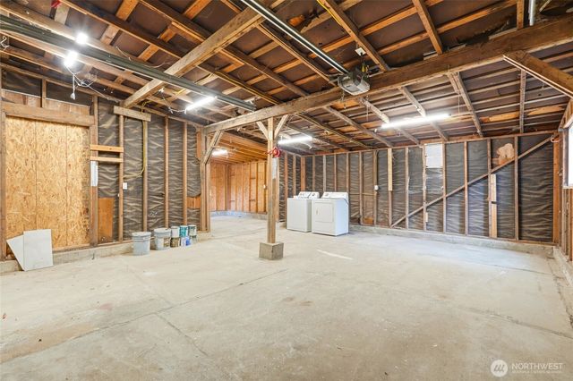 15822 26th Avenue NE, Shoreline, WA 98155