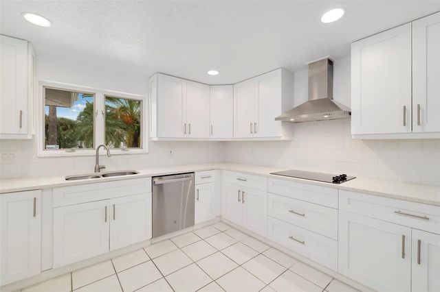 708 GARFIELD DRIVE, Sarasota, FL 34236