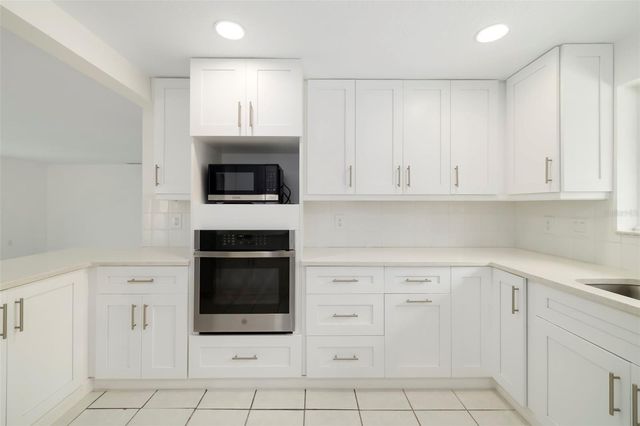 708 GARFIELD DRIVE, Sarasota, FL 34236