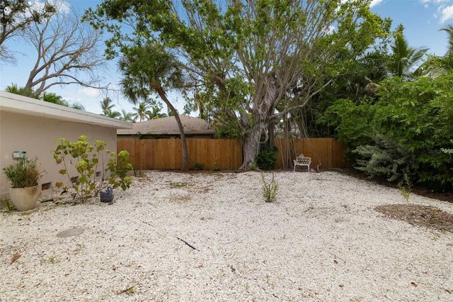 708 GARFIELD DRIVE, Sarasota, FL 34236