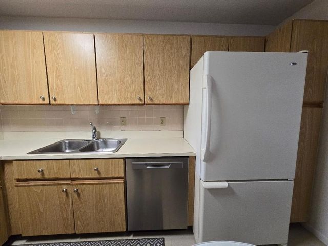 140 Lake Nancy Lane 412, West Palm Beach, FL 33411