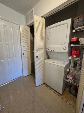 140 Lake Nancy Lane 412, West Palm Beach, FL 33411