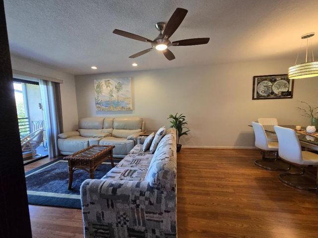 140 Lake Nancy Lane 412, West Palm Beach, FL 33411