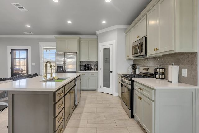 1009 Harrier Dr, Midland, TX 79706