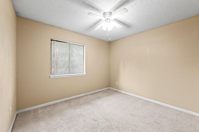 208 Bartonwood Court, Niceville, FL 32578