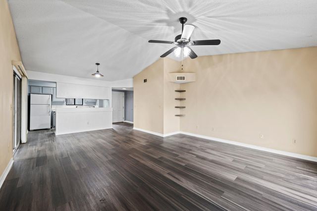 208 Bartonwood Court, Niceville, FL 32578