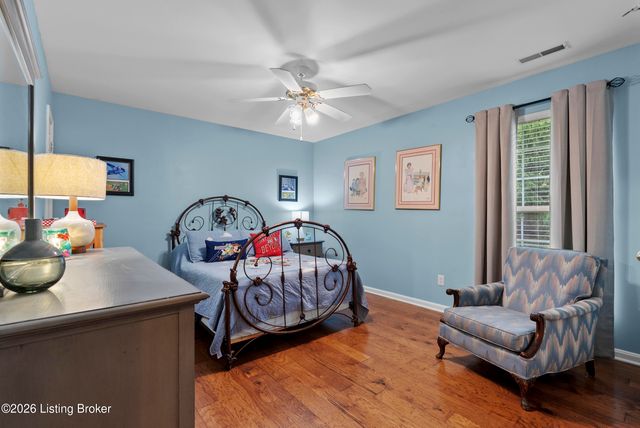 9908 Chenoweth Vista Way, Louisville, KY 40299
