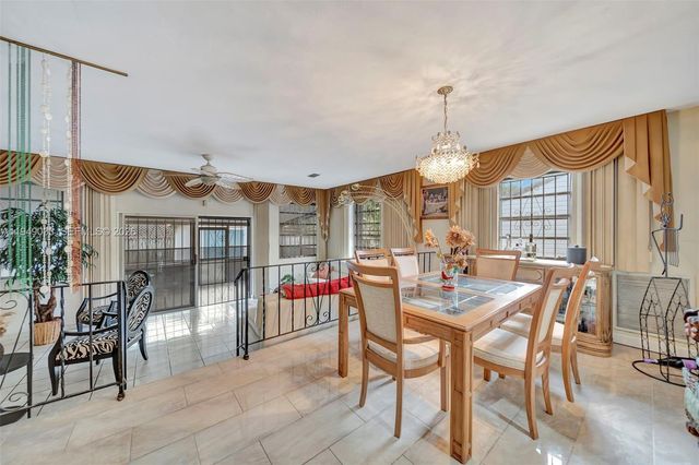 244 NW 43rd St, Miami, FL 33127