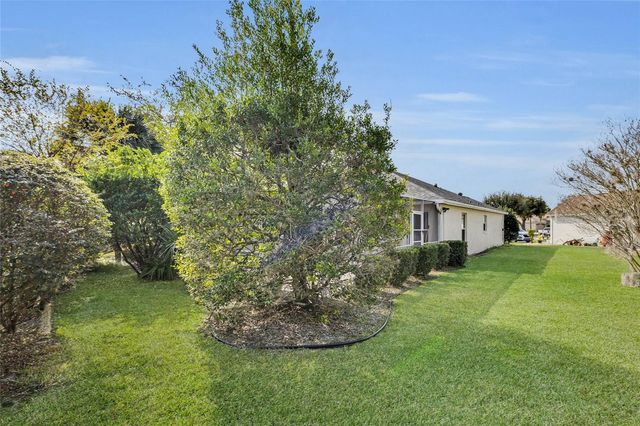 2101 BARBOSA COURT, The Villages, FL 32159