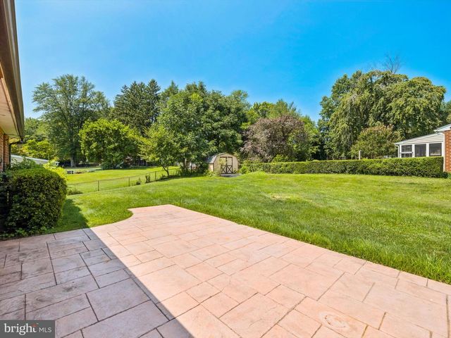 4899 JACKSON DR, Brookhaven, PA 19015