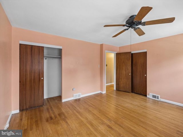 4899 JACKSON DR, Brookhaven, PA 19015