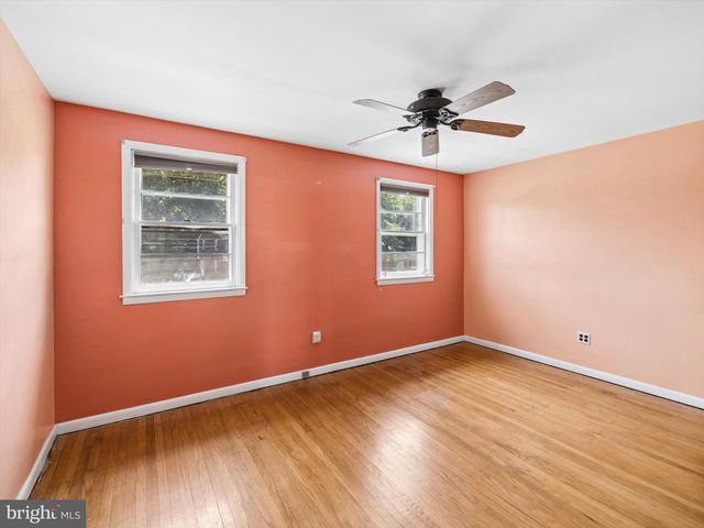 4899 JACKSON DR, Brookhaven, PA 19015