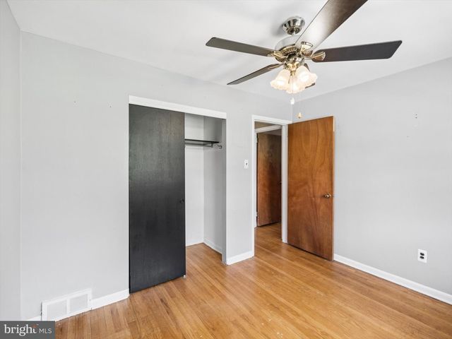 4899 JACKSON DR, Brookhaven, PA 19015