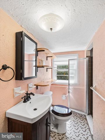 4899 JACKSON DR, Brookhaven, PA 19015
