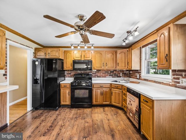 4899 JACKSON DR, Brookhaven, PA 19015