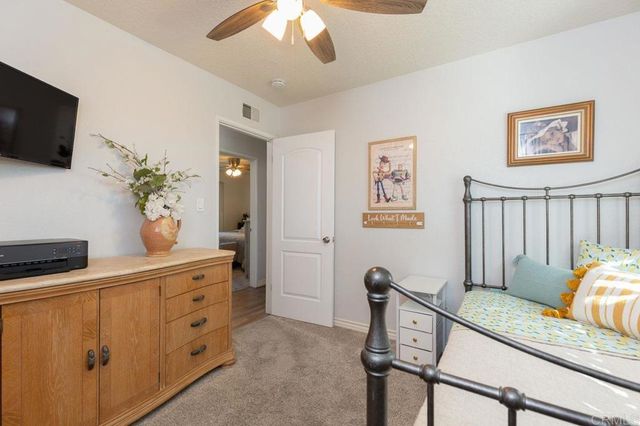 1363 Dove St, El Cajon, CA 92020